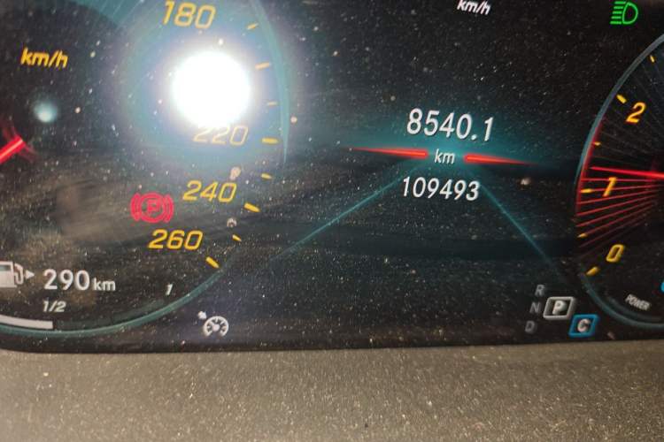 Used Mercedes-Benz C-Class 2019 C 260 L Sport Edition Odometer Close Up