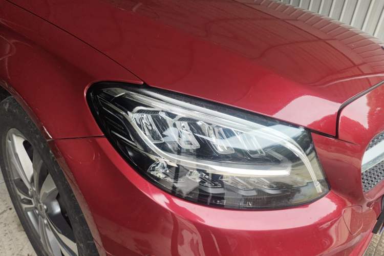 Used Mercedes-Benz C-Class 2019 C 180 L Fashion Edition Sport Version Right Front Headlight