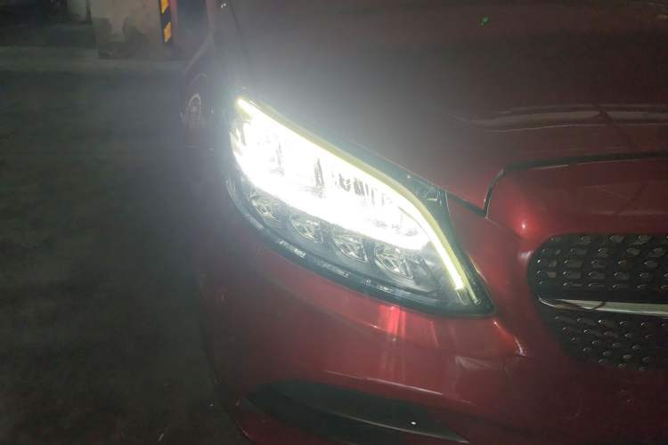 Used Mercedes-Benz C-Class 2019 C 180 L Fashion Edition Sport Version Right Front Headlight