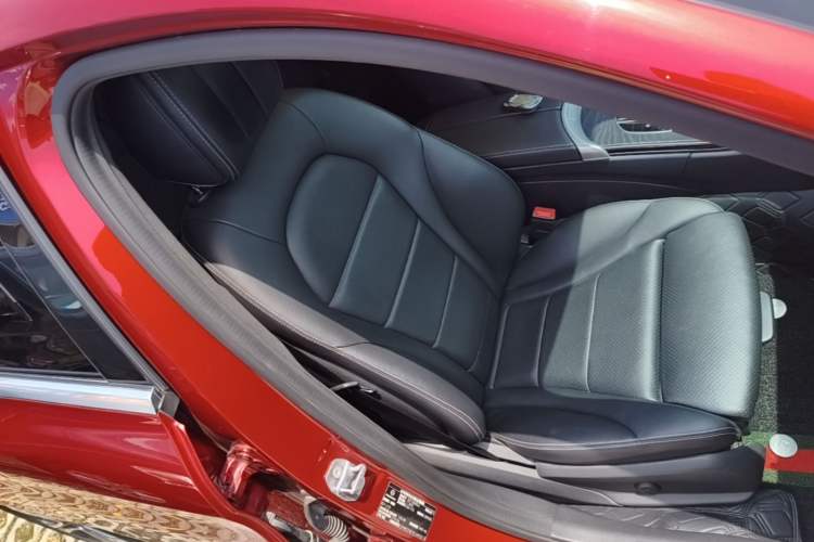 Used Mercedes-Benz C-Class 2019 Restyled C 260 L Sport Edition Right Front Seat