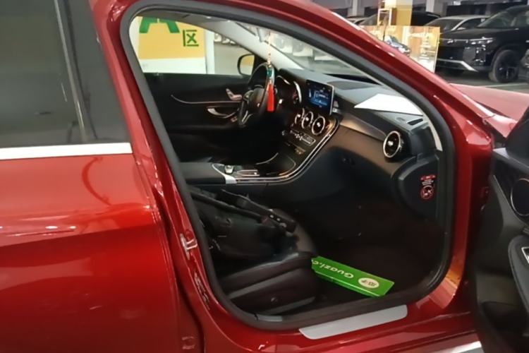 Used Mercedes-Benz C-Class 2019 C 180 L Fashion Edition Sport Version Right Front Seat
