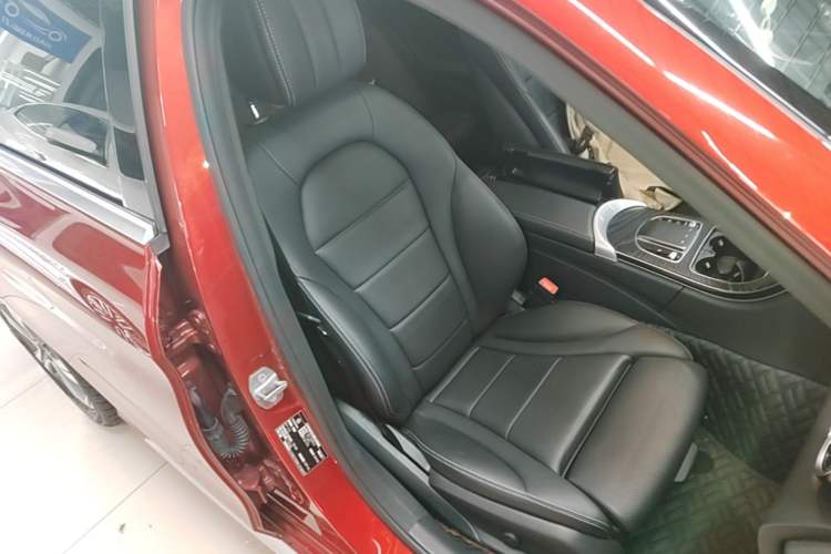 Used Mercedes-Benz C-Class 2019 Restyled C 260 L Sport Edition Right Front Seat