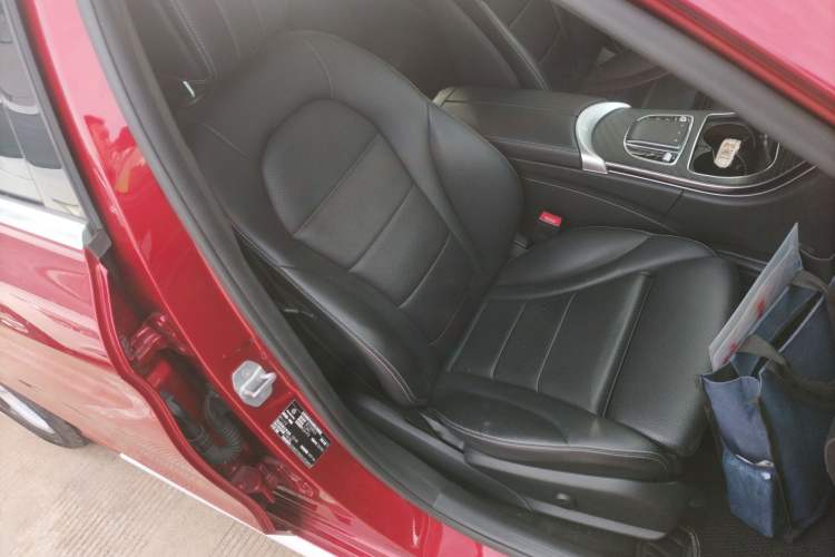Used Mercedes-Benz C-Class 2019 Restyled C 260 L Sport Edition Right Front Seat