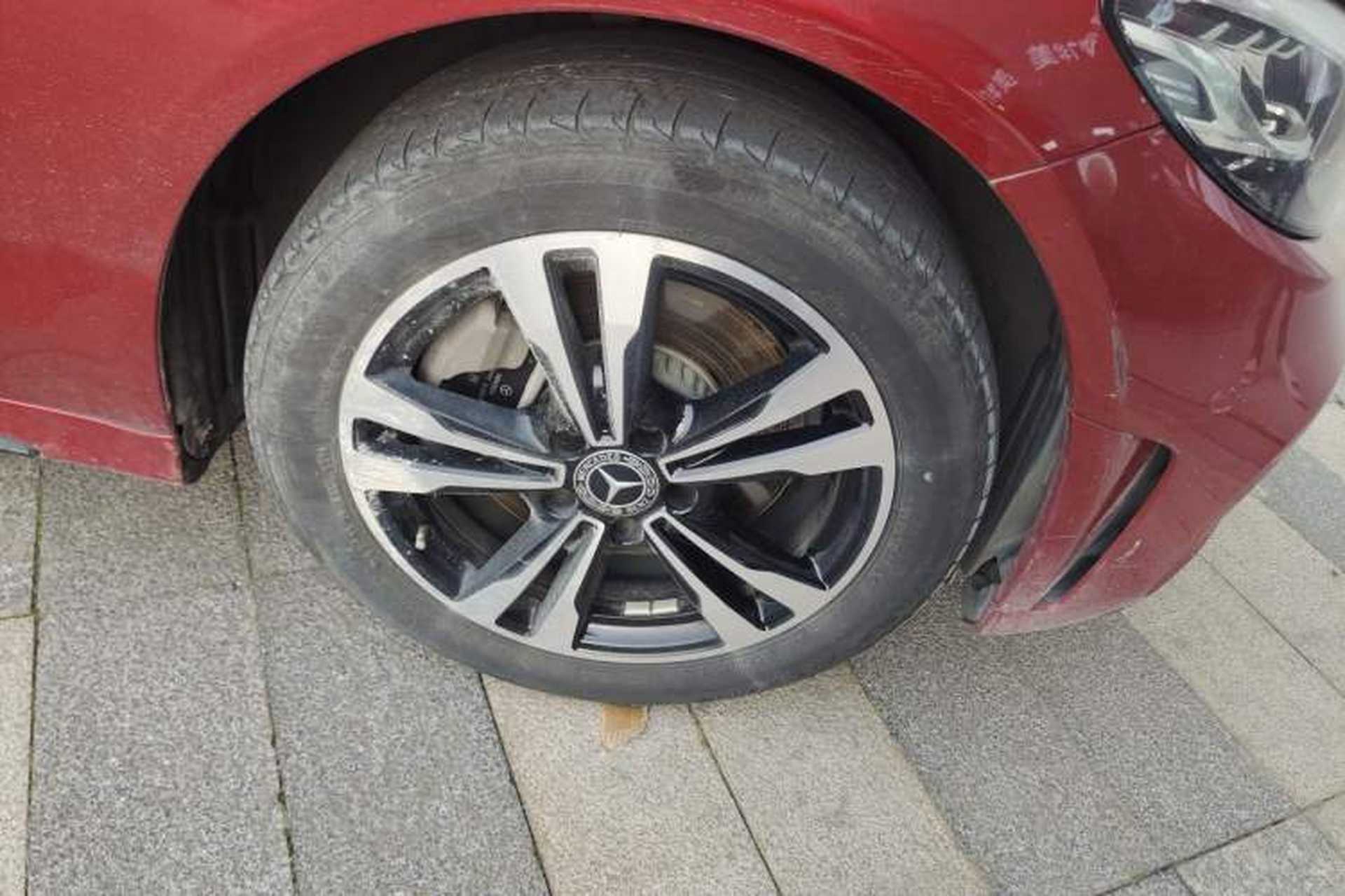 Used Mercedes-Benz C-Class 2019 C 260 Sport Edition Right Front Wheel Hub