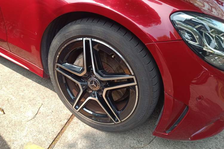 Used Mercedes-Benz C-Class 2019 C 260 Coupe Right Front Wheel Hub