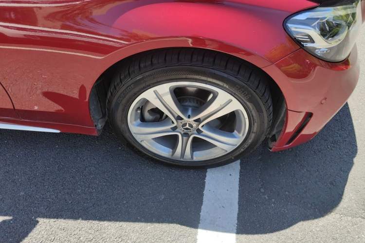Used Mercedes-Benz C-Class 2019 Restyled C 260 L Sport Edition Right Front Wheel Hub