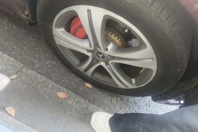 Used Mercedes-Benz C-Class 2019 Restyled C 260 L Sport Edition Right Front Wheel Hub