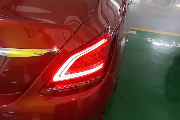 Used Mercedes-Benz C-Class 2019 C 180 L Fashion Edition Sport Version Right Rear Taillight