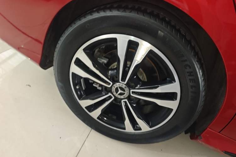 Used Mercedes-Benz C-Class 2019 C 260 Sport Edition Right Rear Wheel Hub
