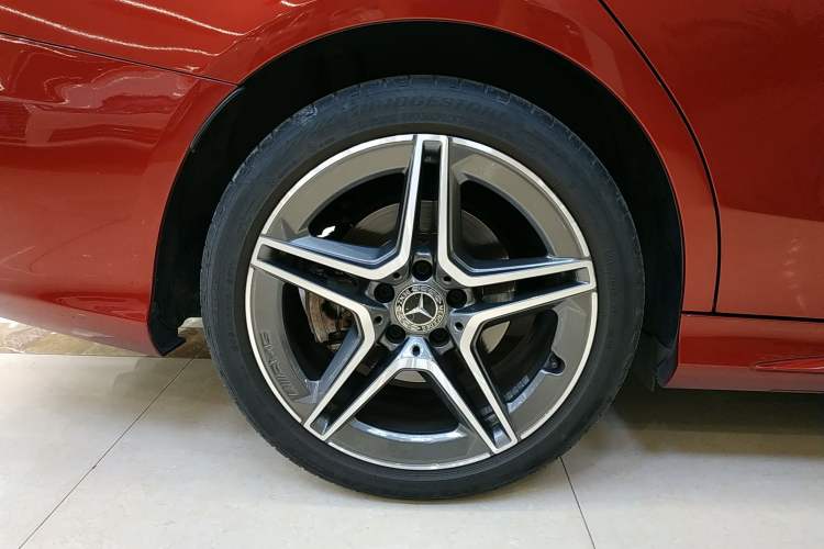 Used Mercedes-Benz C-Class 2019 C 260 Estate Right Rear Wheel Hub