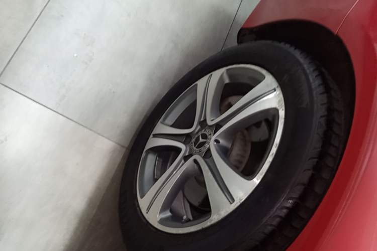 Used Mercedes-Benz C-Class 2019 C 260 L Sport Edition Right Rear Wheel Hub