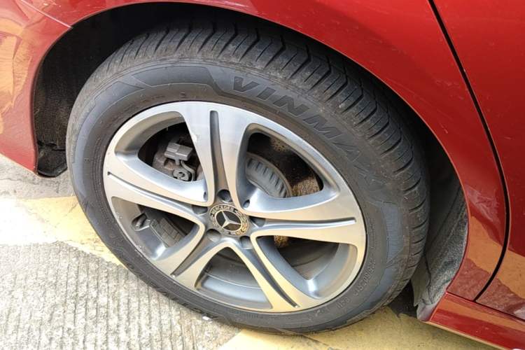 Used Mercedes-Benz C-Class 2019 C 260 L Sport Edition Right Rear Wheel Hub