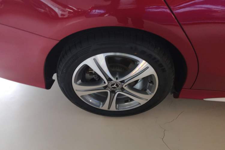 Used Mercedes-Benz C-Class 2019 C 260 L Sport Edition Right Rear Wheel Hub