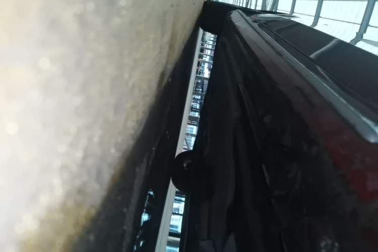 Used Mercedes-Benz C-Class 2019 Restyled C 260 L Sport Edition Right Side Sill