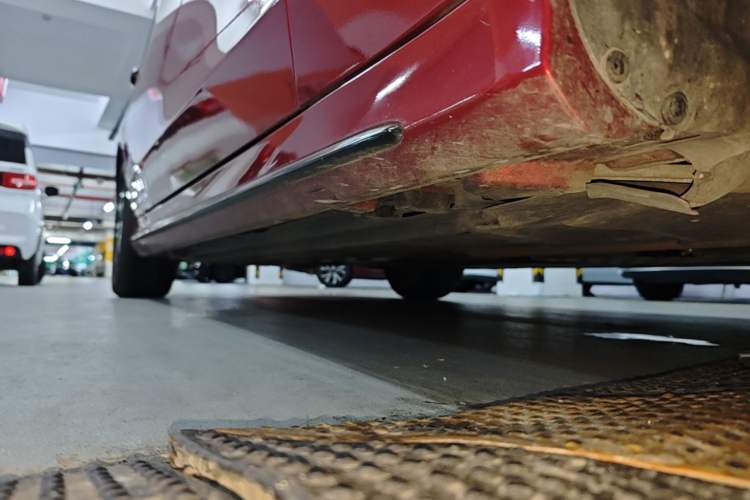 Used Mercedes-Benz C-Class 2019 C 260 Sport Edition Right Side Sill