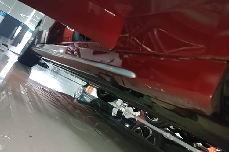 Used Mercedes-Benz C-Class 2019 Restyled C 260 L Sport Edition Right Side Sill