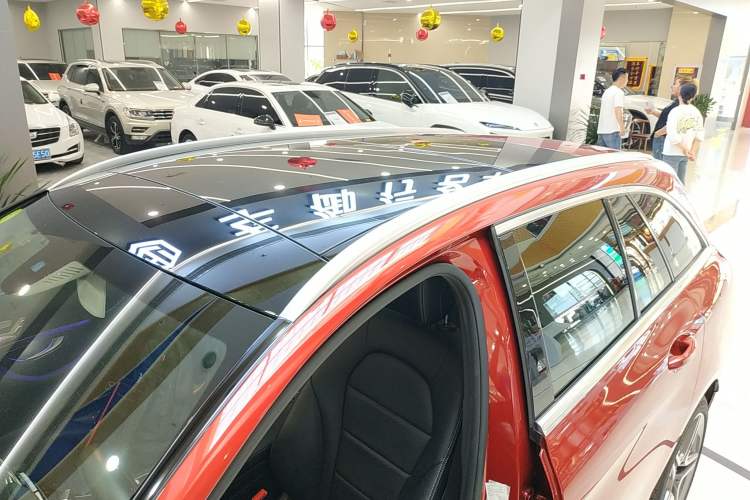 Used Mercedes-Benz C-Class 2019 C 260 Estate Roof