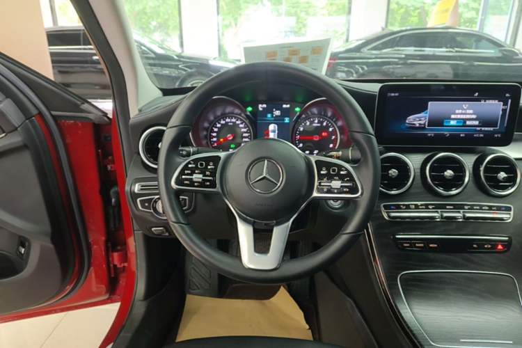 Used Mercedes-Benz C-Class 2019 C 180 L Fashion Edition Sport Version Steering Wheel