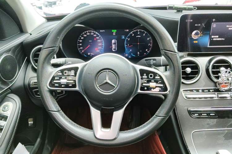 Used Mercedes-Benz C-Class 2019 C 260 L Sport Edition Steering Wheel