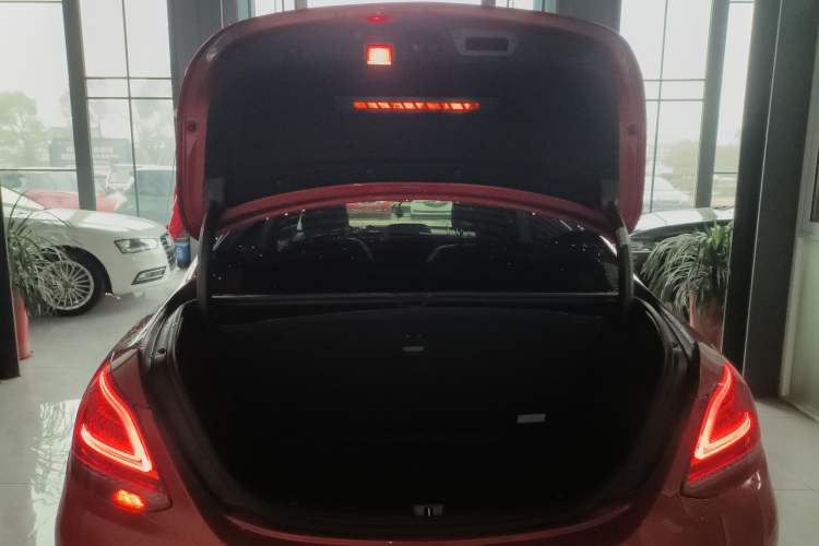 Used Mercedes-Benz C-Class 2019 C 260 Sport Edition Trunk