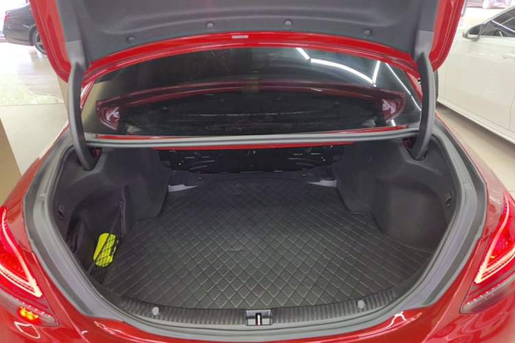 Used Mercedes-Benz C-Class 2019 C 180 L Fashion Edition Sport Version Trunk