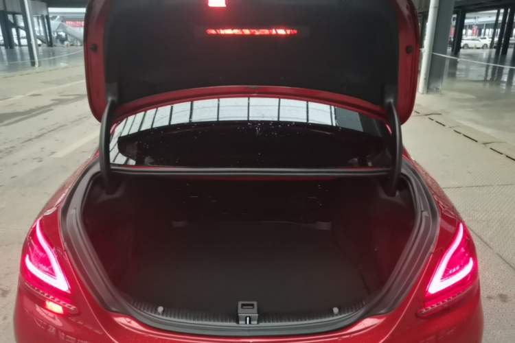 Used Mercedes-Benz C-Class 2019 Restyled C 260 L Sport Edition Trunk