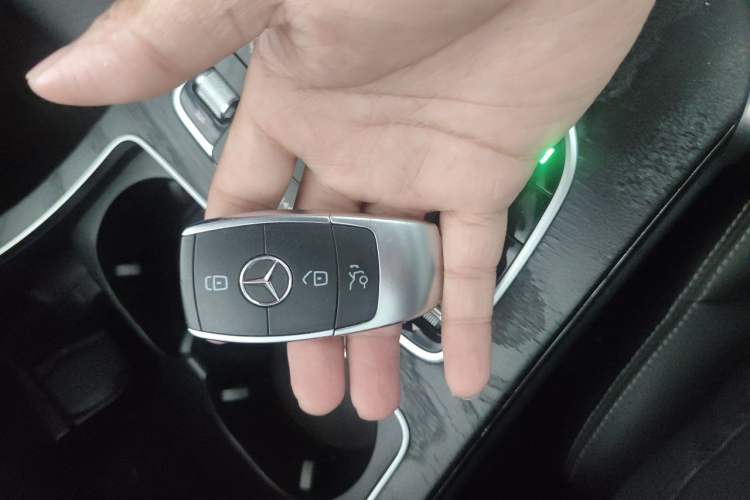 Used Mercedes-Benz C-Class 2019 C 180 L Fashion Edition Sport Version Vehicle Key