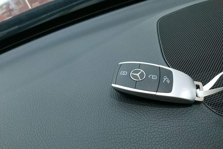 Used Mercedes-Benz C-Class 2019 C 260 Estate Vehicle Key