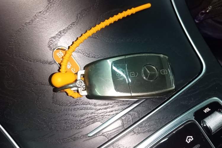 Used Mercedes-Benz C-Class 2019 C 260 L Sport Edition Vehicle Key