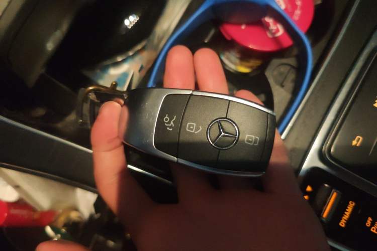 Used Mercedes-Benz C-Class 2019 C 260 Estate Vehicle Key