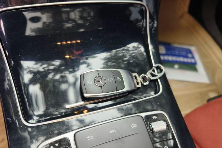 Used Mercedes-Benz C-Class 2019 C 260 Sport Edition Vehicle Key