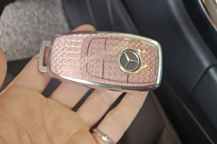 Used Mercedes-Benz C-Class 2019 C 260 Sport Edition Vehicle Key