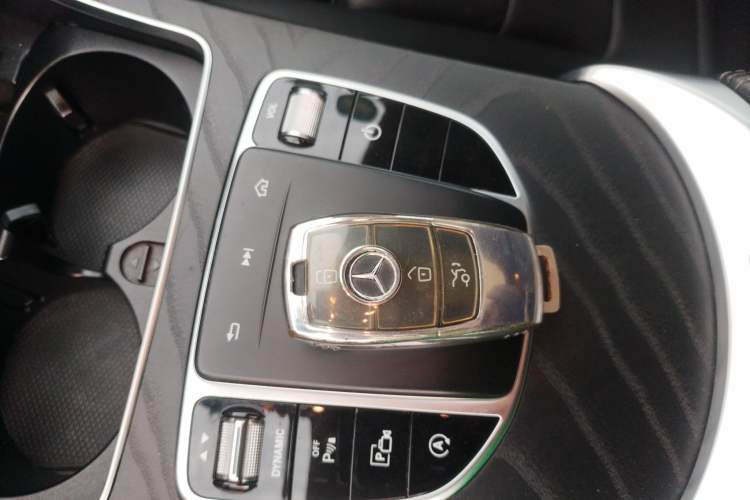Used Mercedes-Benz C-Class 2019 Restyled C 260 L Sport Edition Vehicle Key