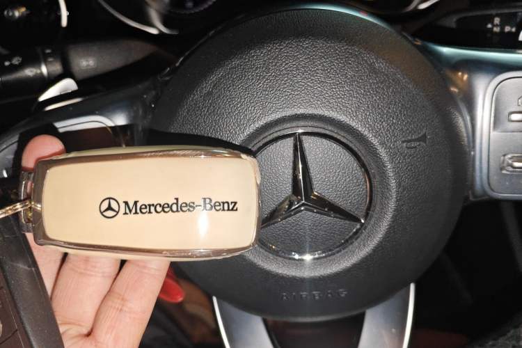 Used Mercedes-Benz C-Class 2019 C 260 Sport Edition Vehicle Key