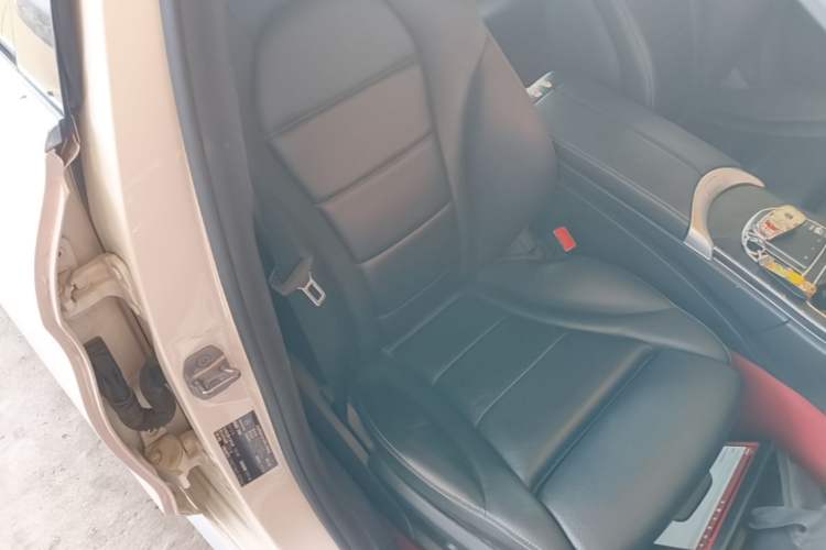 Used Mercedes-Benz C-Class 2019 C 260 L 4MATIC Sport Edition Right Front Seat