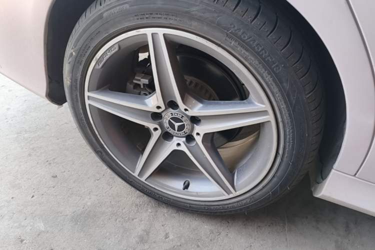 Used Mercedes-Benz C-Class 2019 C 260 L 4MATIC Sport Edition Right Rear Wheel Hub