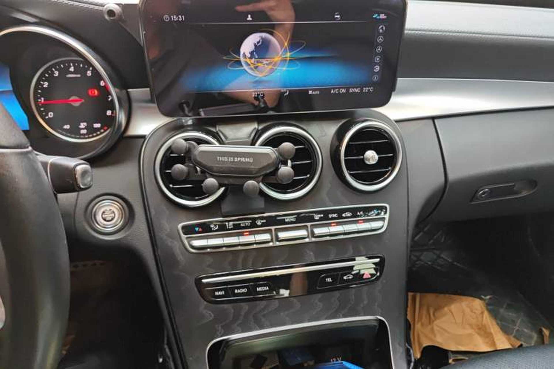 Used Mercedes-Benz C-Class 2019 C 180 L Fashion Edition Sport Version Audio And AC Panel