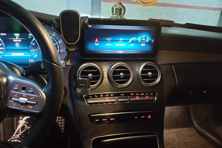 Used Mercedes-Benz C-Class 2019 C 260 Coupe Audio And AC Panel