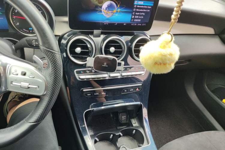 Used Mercedes-Benz C-Class 2019 C 260 Sport Edition Audio And AC Panel