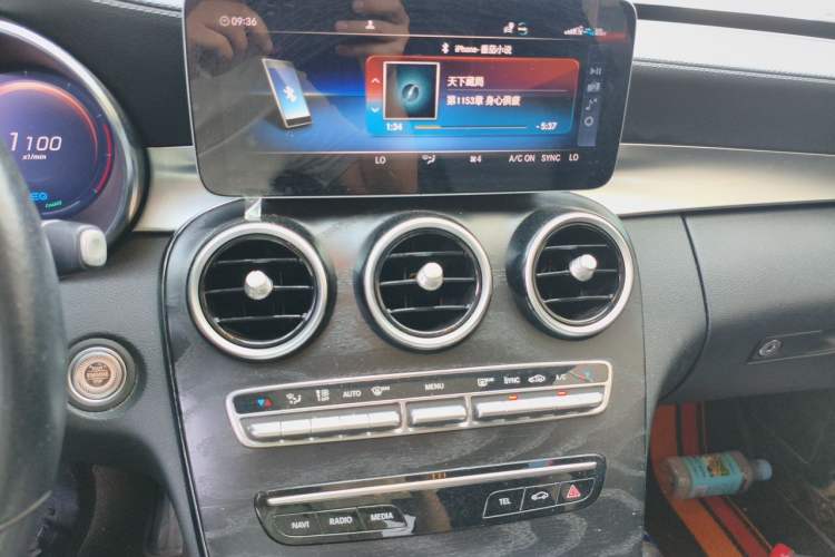 Used Mercedes-Benz C-Class 2019 Restyled C 260 L Sport Edition Audio And AC Panel