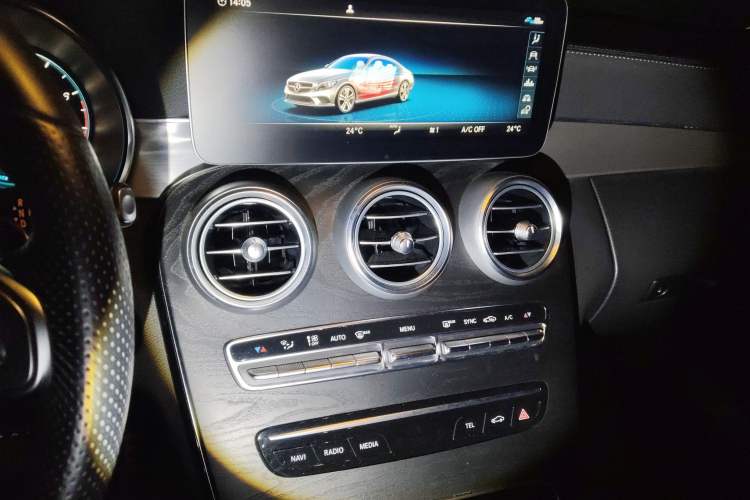 Used Mercedes-Benz C-Class 2019 C 260 Coupe Audio And AC Panel