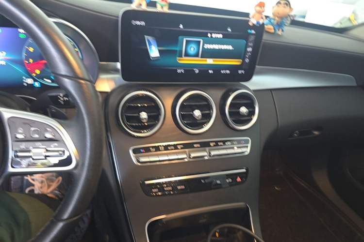 Used Mercedes-Benz C-Class 2019 Restyled C 260 L Sport Edition Audio And AC Panel