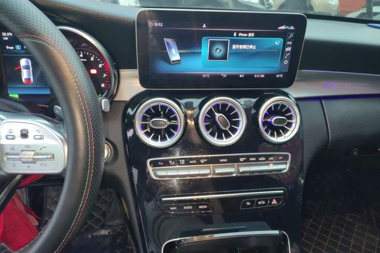 Used Mercedes-Benz C-Class 2019 C 260 Sport Edition Audio And AC Panel