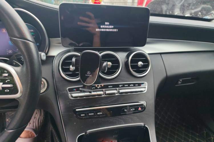 Used Mercedes-Benz C-Class 2019 Restyled C 260 L Sport Edition Audio And AC Panel