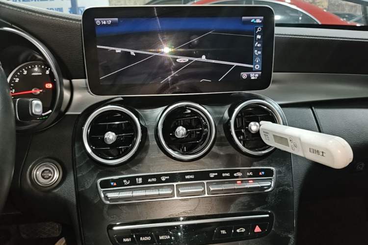 Used Mercedes-Benz C-Class 2019 C 260 L Sport Edition Audio And AC Panel