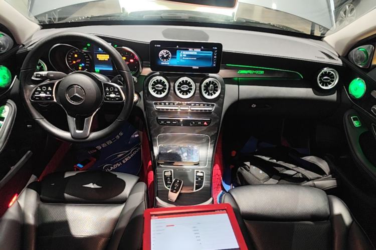 Used Mercedes-Benz C-Class 2019 C 260 L Sport Edition Center Console