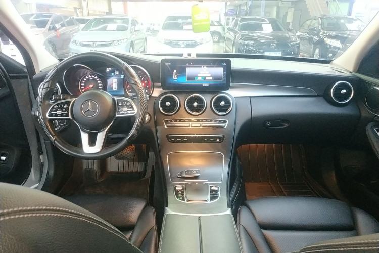 Used Mercedes-Benz C-Class 2019 C 260 L Sport Edition Center Console