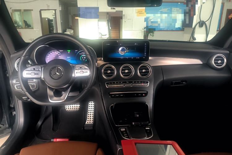 Used Mercedes-Benz C-Class 2019 C 260 Coupe Center Console
