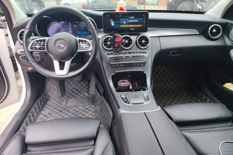 Used Mercedes-Benz C-Class 2019 Restyled C 260 L Sport Edition Center Console