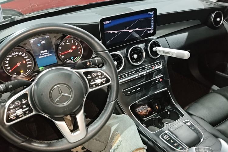 Used Mercedes-Benz C-Class 2019 C 260 L Sport Edition Center Console